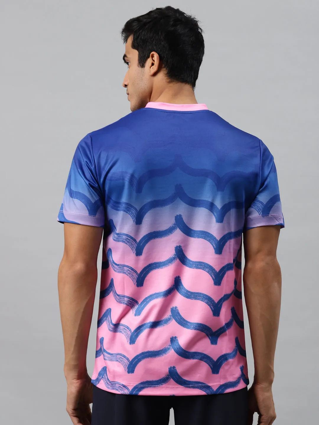 Alcis Men Blue Pink Printed Slim Fit V-Neck T-shirt