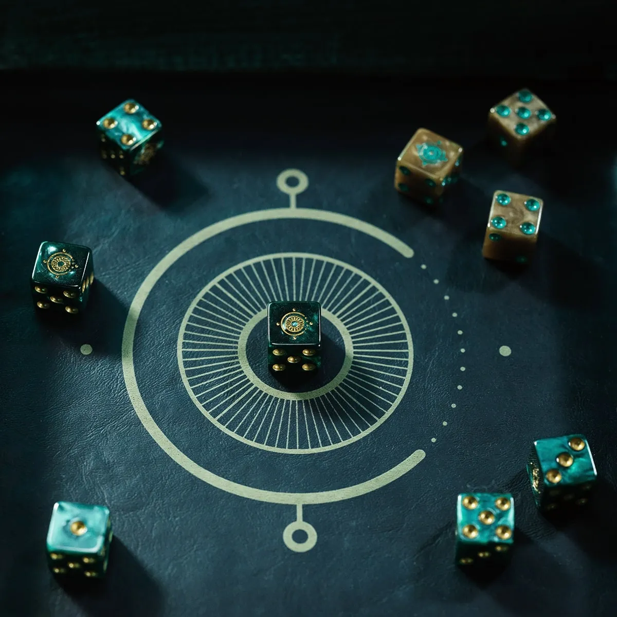 Candela Obscura Dice Set