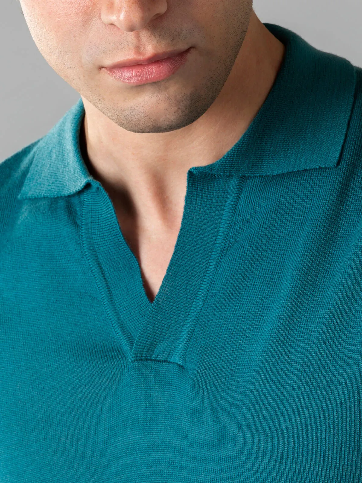 Extrafine Merino Buttonless Polo Carribean Blue