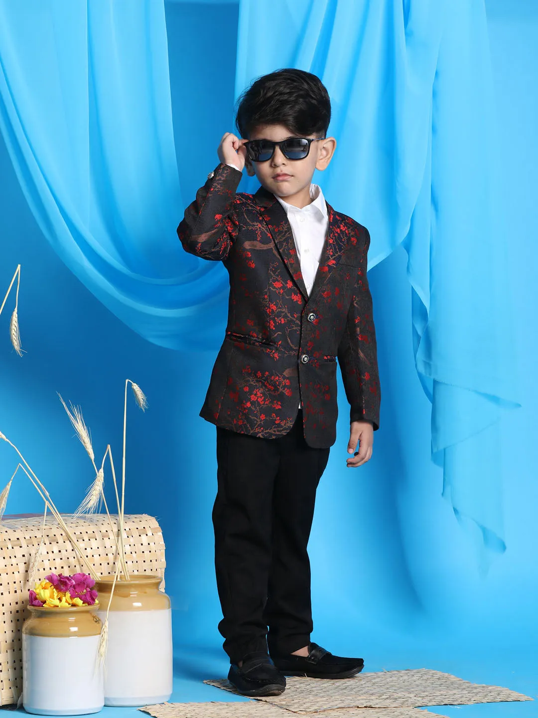 VASTRAMAY Boy's Black And Red Woven Design Blazer